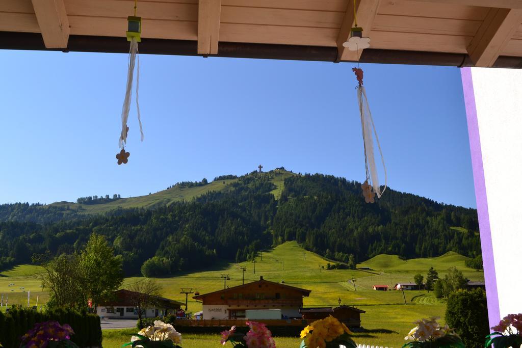 Villa Rupert Und Jasmin Hauser Sankt Ulrich am Pillersee Habitación foto